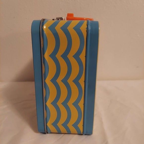 L.O.L. Surprise! BFFS 4 Eva! Metal Lunch box Tin Pencil Crayon Holder - Picture 3 of 7